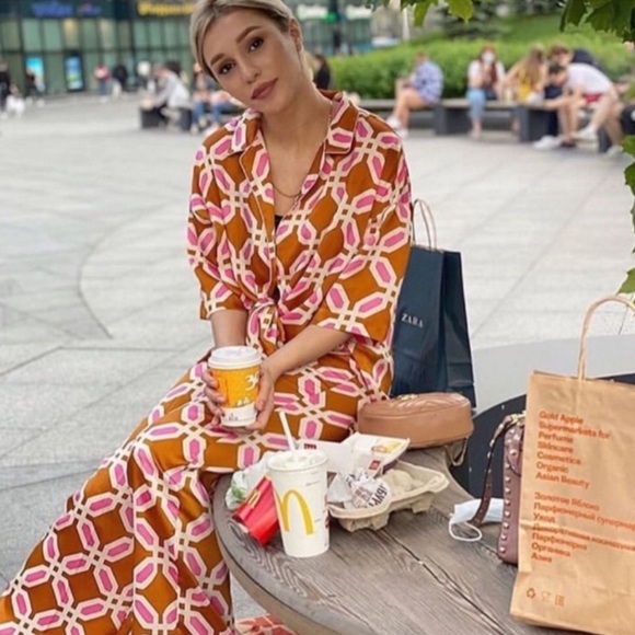 LAST ONE Zara Pajama Style Two Piece Set - Picture 12 of 16